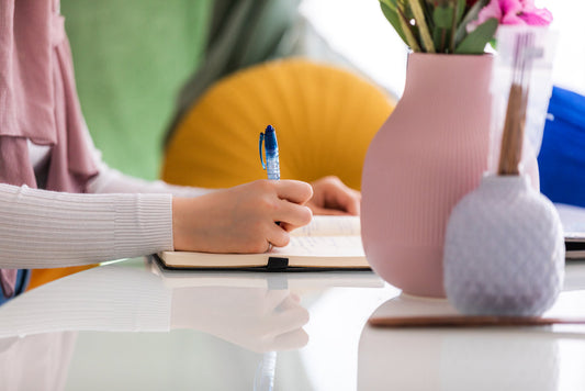 Intra-Company Transfer (ICT) Work Permit Guide for U.S. Employers that want to transfer an employee to Canada
